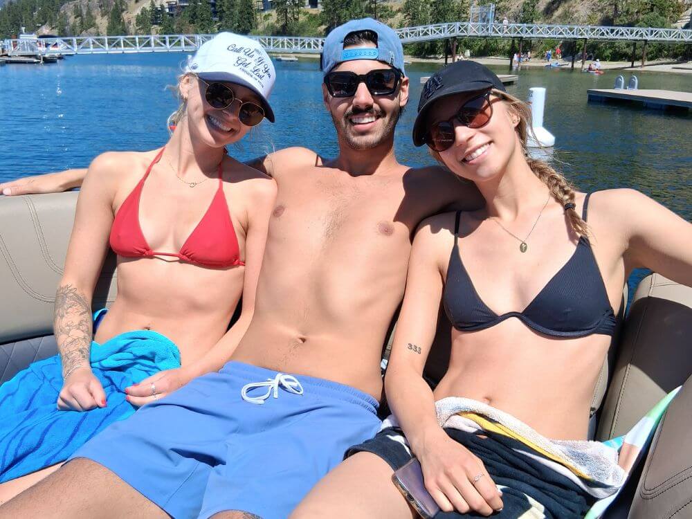 Top 5 Reasons to Book a Private Boat Cruise in Kelowna, BC
